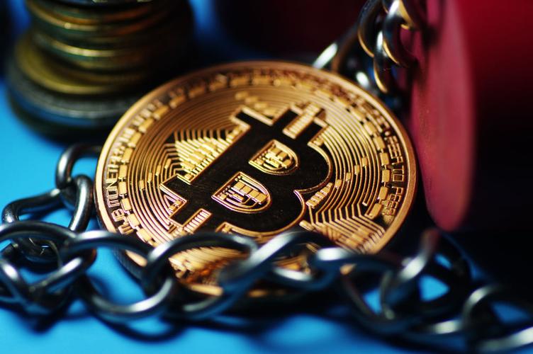 Visual representation of Bitcoin halving's impact on mining profitability